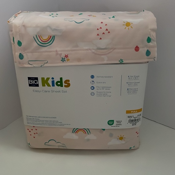 The Big One Kids, Easy Care Aaliyah Rainbow Full Sheet Set. Wrinkle resistant - Picture 14 of 17